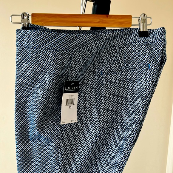 Blue-white pattern pants - Picture 3 of 5